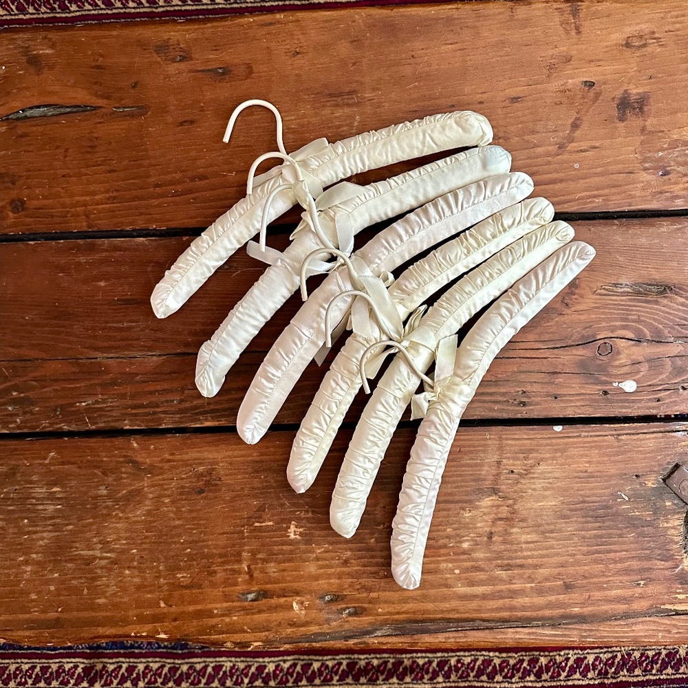 Vintage Padded Satin Hangers (6)